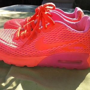 Nike airmax orange and pink size 5